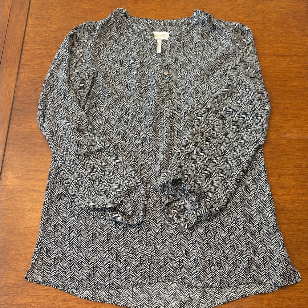 Black and White Chevron Top Size Small Tunic Women's